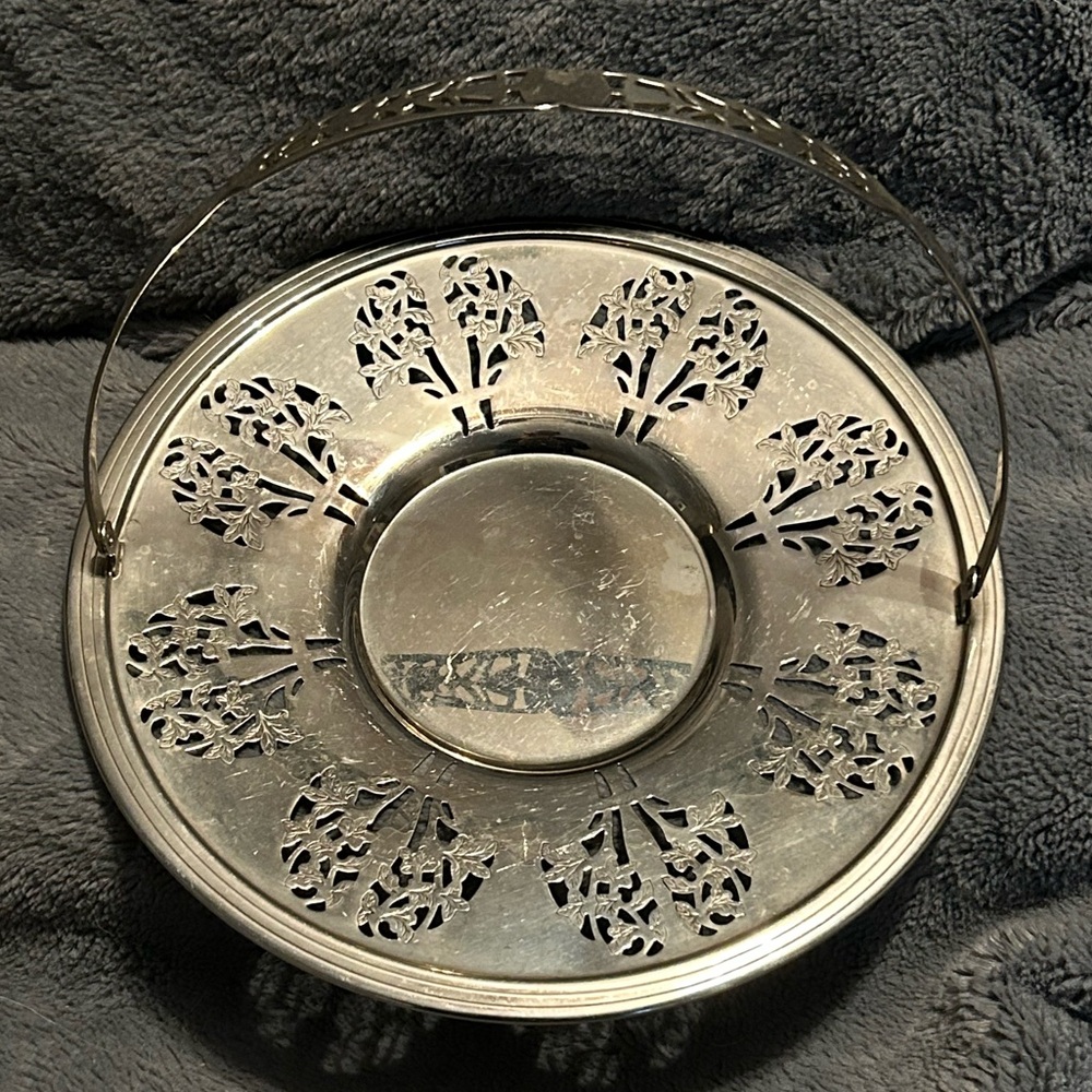 Vintage Farberware Silver Toned Reticulated Floral Designed Tray With Handle